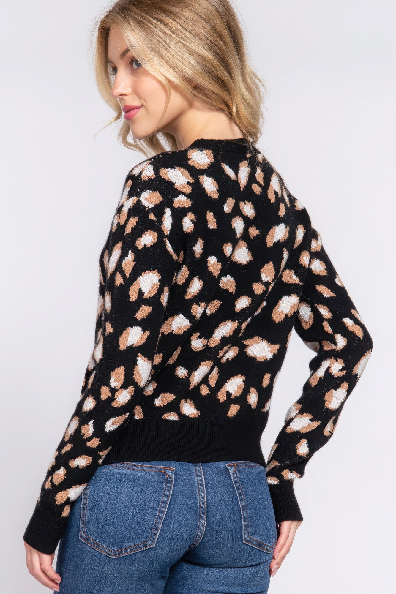 Long Slv Animal Jacquard Sweater-Trendy Canvas